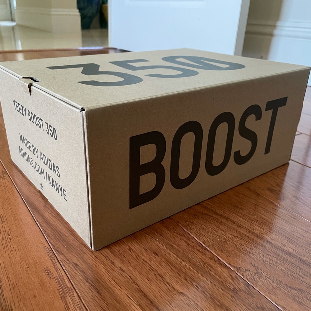 Real Yeezy running shoe box